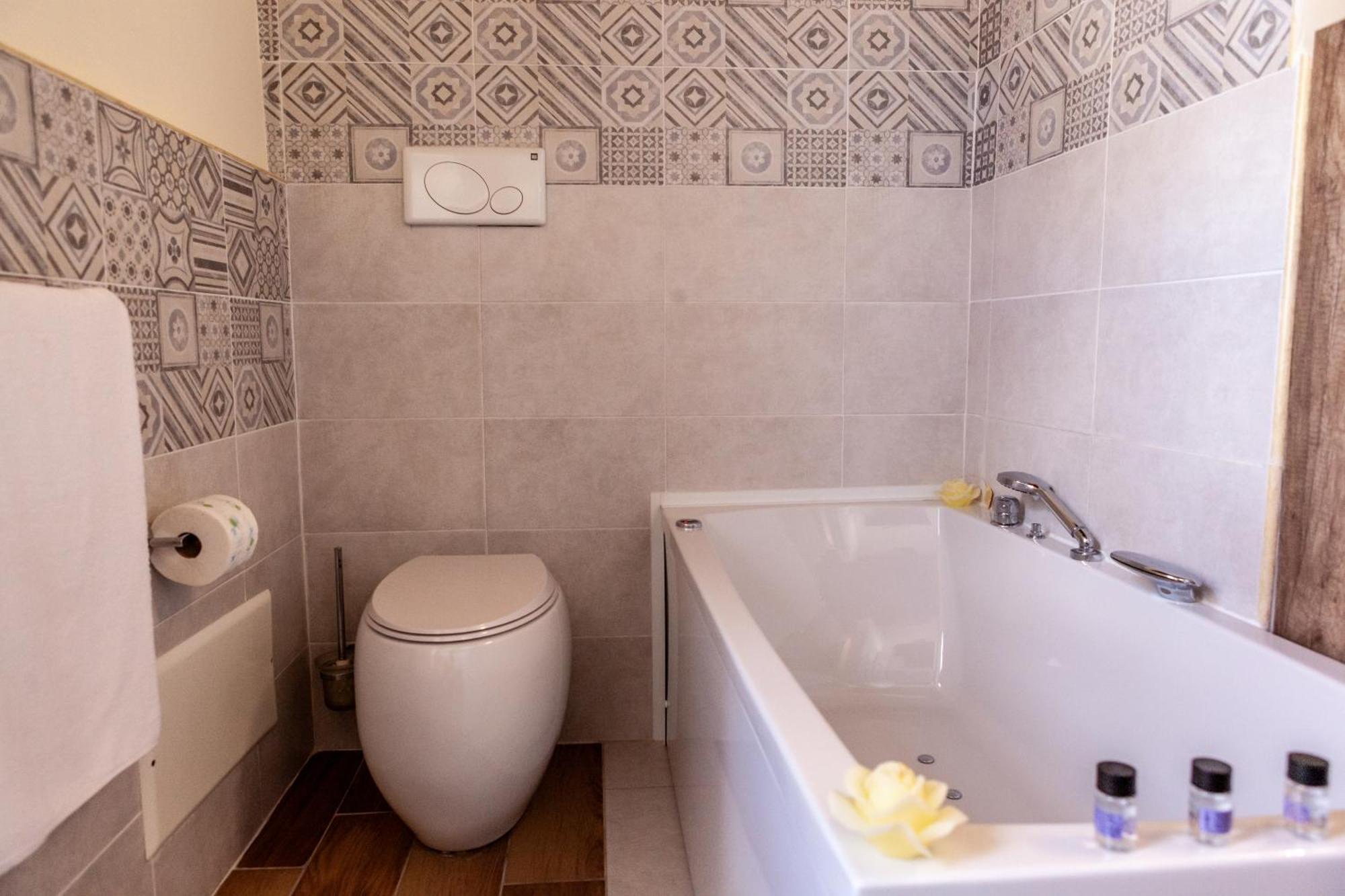 B&B Piazza Noua 1831 Sora Exterior photo